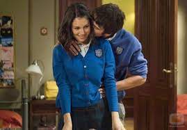 Tú y yo nunca hemos sido amigos y nunca podremos serlo porque cuando te miro y pienso que no estas conmigo me duele. Yon Gonzalez Ivan Noiret And El Internado Image Spanish Tv Shows Casual Summer Outfits For Women Julia