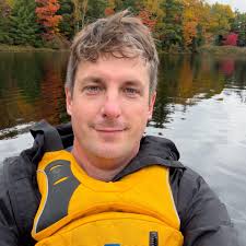 Is anyone experiencing this? It happens if I let the software idle with no  action. To avoid this, every few minutes I'll hit photo and let it sit for  a few minutes