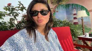 Check spelling or type a new query. Pregnant Kareena Kapoor Khan Gives A Peek Inside Her Bedroom Shares A Picture Of Her Cosy Bed Dressed Up In Pretty Linen