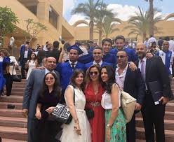 واليوم، انتشرت صورة رومانسية جمعته مع زوجته مها وظهر الحب ثالثهما. Ø­Ù‚ÙŠÙ‚Ø© Ø¥Ù†ÙØµØ§Ù„ Ø£Ø­Ù…Ø¯ Ø§Ù„Ø³Ù‚Ø§ Ø¹Ù† Ø²ÙˆØ¬ØªÙ‡ Ù…Ø´Ø§Ù‡ÙŠØ±