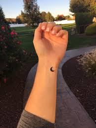 The Moon Has Always Symbolized Peace For Me It S So Easy To Get Caught Up In The Crazy Moments That Fill Your Day Simplistic Tattoos Tattoos Small Tattoos
