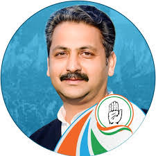 Dena Howe's Instagram, Twitter & Facebook