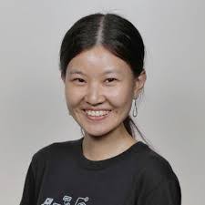 Linda Pei's Instagram, Twitter & Facebook