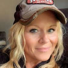 Tabitha Jones's Instagram, Twitter & Facebook