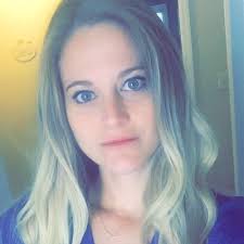 Holly Strunk (@HollyStrunk)