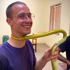 Zoe Dotson's Instagram, Twitter & Facebook