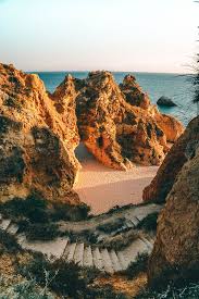 De zuidwestkust van de algarve biedt prachtige stranden midden in een natuurpark. Die 11 Schonsten Strande In Portugal Traumhaft