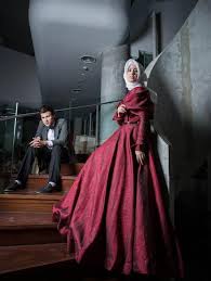 Anda dapat memilih bangunan masjid megah masih banyak lagi pose prewedding islami lainnya dengan prinsip tanpa bersentuhan yang dapat menjadi inpirasi menyambut kebahagiaan anda. Inspirasi Konsep Prewedding Islami Yang Wajib Kamu Coba Ammora Photography