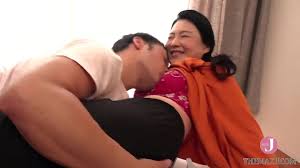 素人妻ナンパちゃんねる 五十路編 - イントロ - XNXX.COM