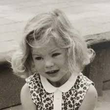 Antoinette Hendrikse (@ntoinettehen)