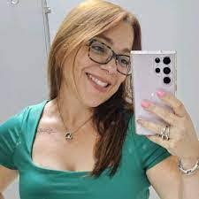 Mari Collazo's Instagram, Twitter & Facebook