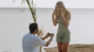 Şeyma subaşı, nasıl böyle bir insana. Evlilik Teklifi Alan Seyma Subasi Nin Yuzugunun Fiyati Dudak Ucuklatti