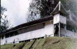 Sri aman in the malay language means town of peace. located on the lupar river, it is 193 kilometers, a three hour drive, from kuching the capital city of sarawak. Sri Aman Wikiwand