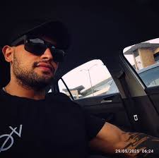 I really hate how weak I am.