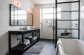this french door style corner shower and costal shower doors gridscape series which is available badkamer douche deuren design badkamer badkamer met douche