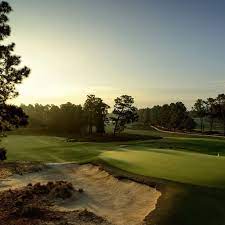 Zoom Backgrounds For Golfers Our Favorite Masters Themed And Beautiful Golf Course Options For Your Video Conferences Golf Courses Golf Pinehurst