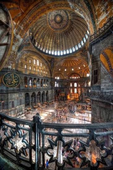 Hagia Sophia's architectural and historical significance