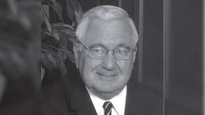 Former Nevada Supreme Court chief justice, lieutenant governor Robert Rose  dies