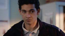 La dernière rediffusion a été vue sur replaytivi le mardi 1er janvier 2013, les replays ont une durée de vie limitée de quelques jours seulement. Un Si Grand Soleil Replay Et Videos En Streaming France Tv