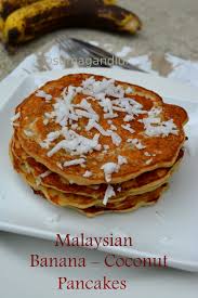 Seperti apa resep pancake pisang ini, berikut resepnya. Veggie Platter Lempeng Pisang Malaysian Banana Coconut Pancakes