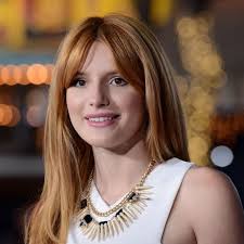 Jun 16, 2021 · capelli lisci con frangia lunga: Capelli Lunghi Con Frangia Scalata E Pratica Archzine It