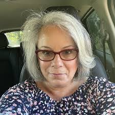 Bari Johnson's Instagram, Twitter & Facebook