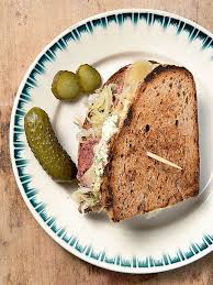 Sauerkraut Rezept Reuben Sandwich Step By Step Redaktion Karin Messerli Fotos Nadia Neuhaus Styling Karin Rezepte Mit Sauerkraut Reuben Sandwich Rezepte
