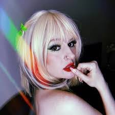 Eric Krawczyk's Instagram, Twitter & Facebook