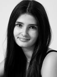 Ines Lewis's Instagram, Twitter & Facebook