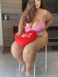 💋 Emily ( haveyoumetmissjones ) OnlyFans leaked photo 7396319 on Leakedzone