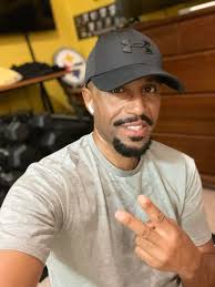 The best time to check for abs……… 1st thing in the morning. . .  #SwayFitness #IFBB_Figure_Pro #FitChick #MomThatLift #LifeStyle #AbCheck  #WorkingOnIt #IAmMyOwnCompetition. 💪🏾🙌🏾💪🏾