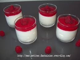 Mousse De Fromage Blanc Au Coulis De Framboises Recette Ptitchef Recette Fromage Blanc Coulis Framboise Alimentation