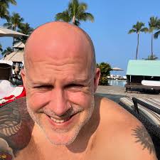 🌺Beautiful day 2 in Hawaii. Still getting used to the time change but  rolling