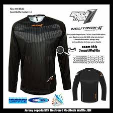 Harga 625.000/set tanpa logo swaroski, 655.000 plus logo swaroski; Harga Jersey Sepeda Polos Terbaik Bersepeda Olahraga Outdoor Agustus 2021 Shopee Indonesia