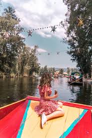 How To Hire A Boat In Xochimilco Mexico City Without A Tour Group Fotos De Mexico Fotos Tumblr Fotografia