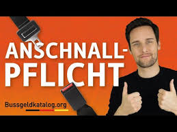Gratis und ohne registrierung die gurtentragpflicht dient der sicherheit der insassen eines fahrzeuges bei einem verkehrsunfall. Anschnallpflicht In Deutschland Aktueller Bussgeldkatalog 2021