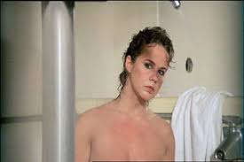 Chained Heat (Comparison: US Cable TV/R-Rated DVD - R-Rated VHS) -  Movie-Censorship.com