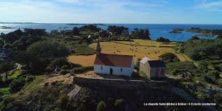 Des racines et des ailes propose un long voyage de 310 km et des rencontres comme le géographe hervé piégay. La Bretagne Et Le Fil Dans L Emission Des Racines Et Des Ailes Sur France3 50eme Festival Interceltique De Lorient