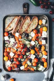 Griechisches Sommergemuse Mit Feta Fix Vom Blech Rezept In 2020 Rezepte Lebensmittel Essen Rezepte Gesund