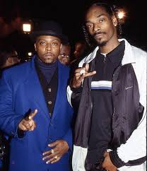 When Snoop Dogg's cousin, Nate Dogg, passed, Snoop Dogg took care of all  his 6 kids financial needs until they were capable of supporting  themselves. 💯