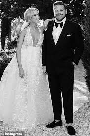 Karl stefanovic, also spelt karl stefanović, is an australian television presenter and journalist for the nine network. Jasmine And Karl Stefanovic S Nuptials Clashed With Another Wedding Glamorous Wedding Vera Wang Wedding Wedding