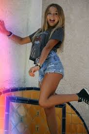 I Am Just Sayin I Like This I Would Definetaly Were This Sometime If The Shorts Were Lowered Whats Her Pretty 12 Year Olds Cute Summer Outfits Kids Outfits