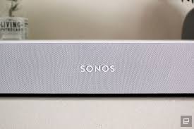 Sonos in march introduced a new portable smart speaker called the sonos roam, which is the sonos roam offers ip67 water and dust resistance, so it can survive splashes of water and even a. Sonos Roam Kann Berichten Zufolge Musik An Andere Lautsprecher Weitergeben