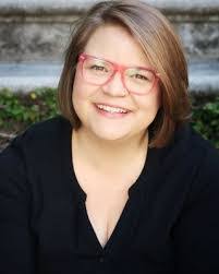 Kelly Parsons's Instagram, Twitter & Facebook