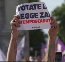 Vladimir luxuria primo oratore sul palco di piazza del popolo per il ddl zan. Ddl Zan Alla Manifestazione Di Milano Anche Una Delegazione Di Cassino Leggocassino It