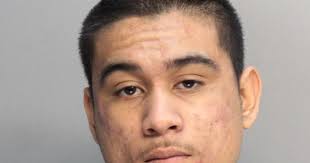 Autoridades de Miami alertan de delitos a través de internet