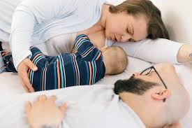 Muzica ne relaxează și ne dă o stare de bine. 7 Lucruri Interesante De FÄcut Pentru Mamele Care AlÄpteazÄ In Ziua De Valentin Pentru A Face