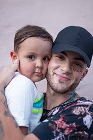 If anyone knows how i can contact Ryan Edward Telford age 35, born  Whitehaven please get in touch. I'm looking for him for his 14 year old  boy. Thank you