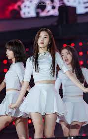 These Female K Pop Idols Prove That Simple Straight Hair Can Look Amazing Koreaboo Kpop Outfits Straight Hairstyles Fashion
