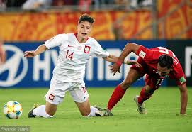Aiscore player value for nicola zalewski is € 0.9m. T Pgntprsx 2om